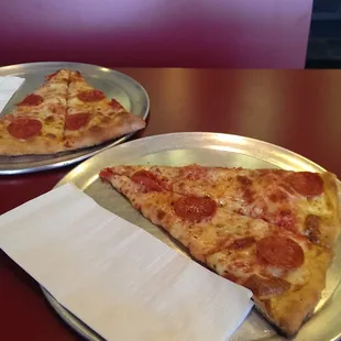 Medium pepperoni slices