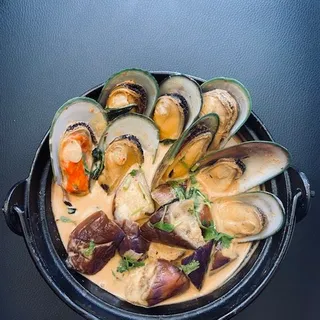 Eggplant and mussels Curry - Gluten Free