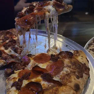 food, pizza