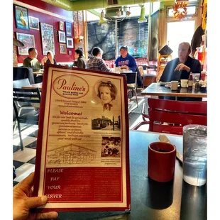 Pauline&apos;s.1754 W Balmoral Ave, Chicago, IL Breakfast Lunch Brunch.Very Busy in Weekends . Old Legendary Place in Ravenswood .Cool!