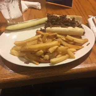 Clean Quick courteous service good food. Even during busy lunch hour.