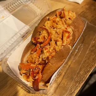 Hot lobster roll