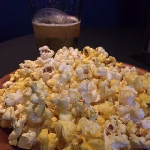 There&apos;s free popcorn.