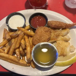 Baked cod, shrimp and Cajun fries