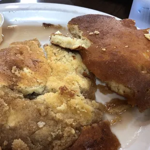 Photo of the pancake under the top pancake. Post syrup still crumbly, all were dry...odd. Not recommended.