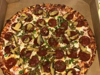 Lance's Pizza & Subs