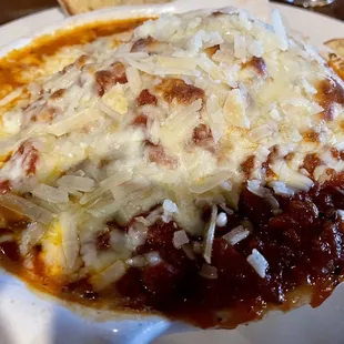 Lunch special: meat lasagna and garlic bread $8.99