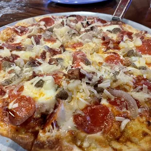 Paul&apos;s 5 Toppings Pizza Special medium