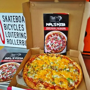 The Cheddar Bacon Cheeseburger Pizza OMG Wonderful just ask they make one for you Delicious WOW