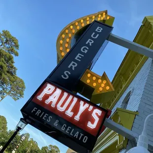 Entrance to Pauly&apos;s