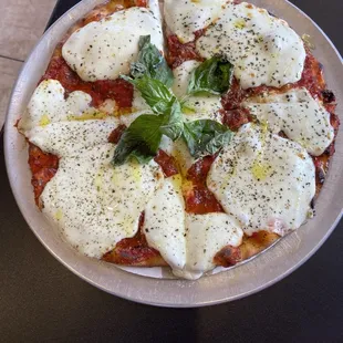 Brooklyn Margherita Pizza