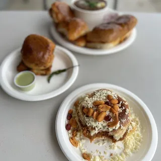 Dilkhush Dabeli (Toasted in Amul Butter)