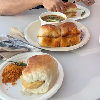 Butter Vada Pav