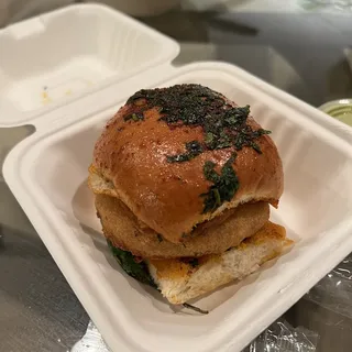 Masala Vada Pav