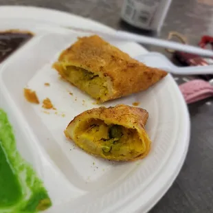 Samosa stuffed with vegetables and potatoes