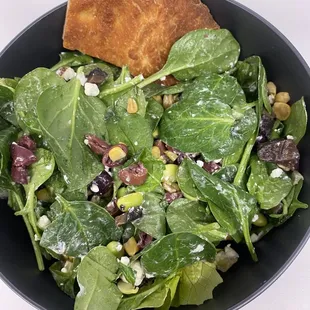 Build your own salad - spinach, edamame. Kalamata olives. Goat cheese, corn