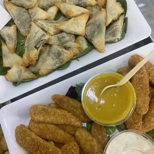 Spinach Mezze Tray &amp; Chicken Tenders Tray