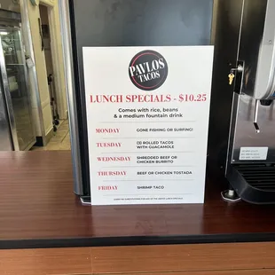 a sign for the lunch specials