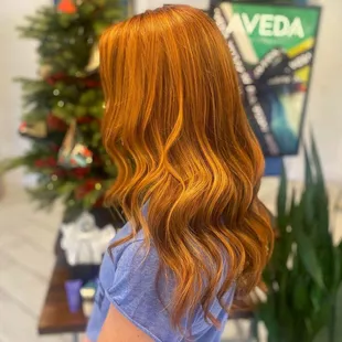 Holiday cheer in hair form by @livsnowhair at #pavoeastmemphis