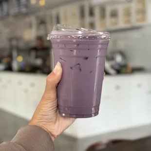 ig: @whatsviveating  |  ube latte