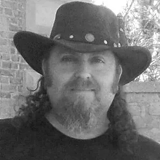 Ian H.