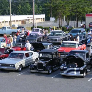 Cruise-In