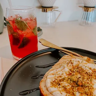 Pistachio toast and amalie (pomegranate mojito)