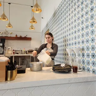 Each batch of Turkish coffee syrup takes 25 minutes to make