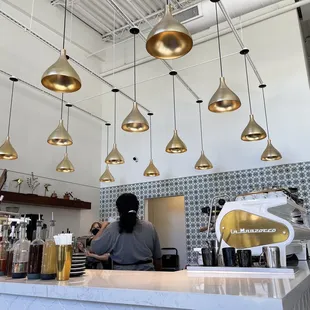 Waiting for pour-over - 5 min wait with 3 different coffee options