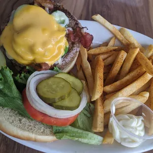 Big Paxton w/ jalapenos and ran through the garden. Perfect post ride accompaniment.