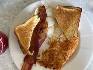 Toni's Lake Diner
