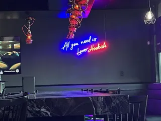 Hookah knights Restaurant & Bar