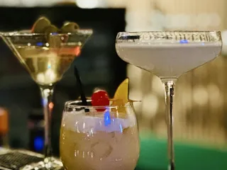 Old Skool Bar Hookah And Cafe