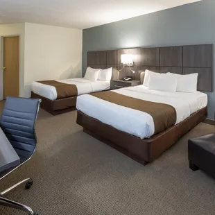 Paynesville Inn &amp; Suites Double Queen Room