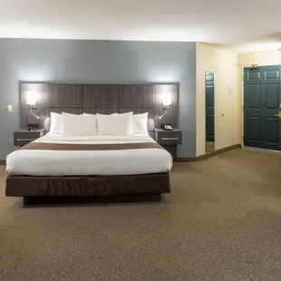 Paynesville Inn &amp; Suites  Whirlpool Suite