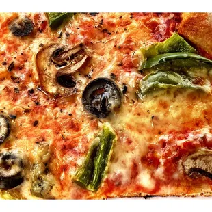 Veggie Pizza by Slice. (Tomato Sauce Cheese mix Peppers Onions Mushrooms) Fresh &amp; Pretty Good!