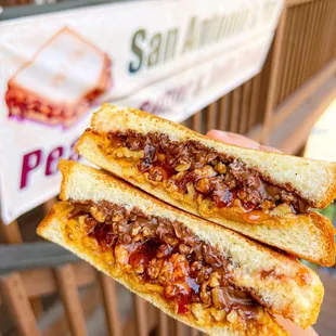 food, chicken wings and fried chicken