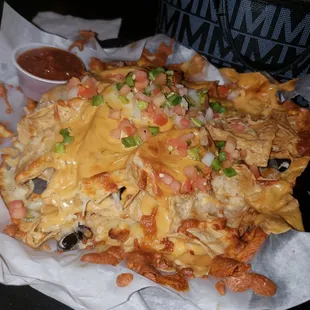 Nachos with salsa