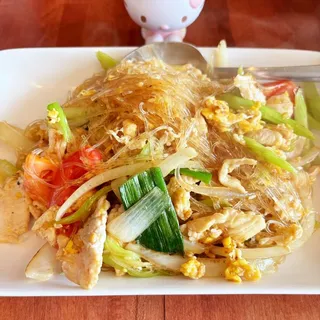 Pad woon sen (glass noodle)