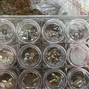 The top row &amp; far right second row are the ones I bought .