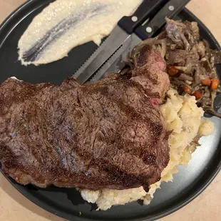 Special: NY Strip with mashed potatoes, miatake mushrooms with onions and red bell pepper, and a horseradish cream sauce.