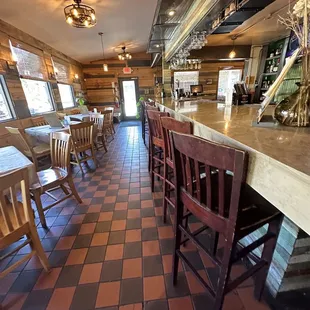 bar and dining area