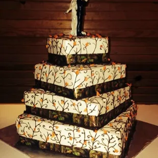 Camo Wedding Cake!
