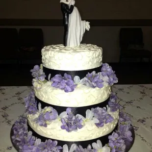 Purple Flower Wedding Cake!