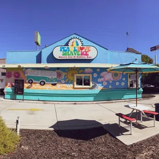 They have tables with umbrellas out front.