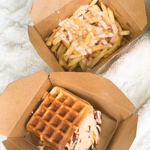 Waffle burger &amp; animals are friends fries