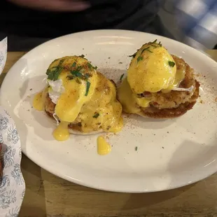 Crab Cake Eggs Benedict