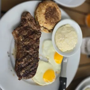 Breakfast Steak with grits and and English Muffin