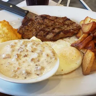 PHILLY STEAK & EGG CROISSANT BENEDICT