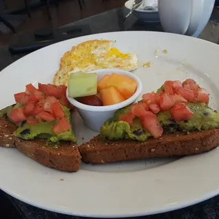 AVOCADO TOAST